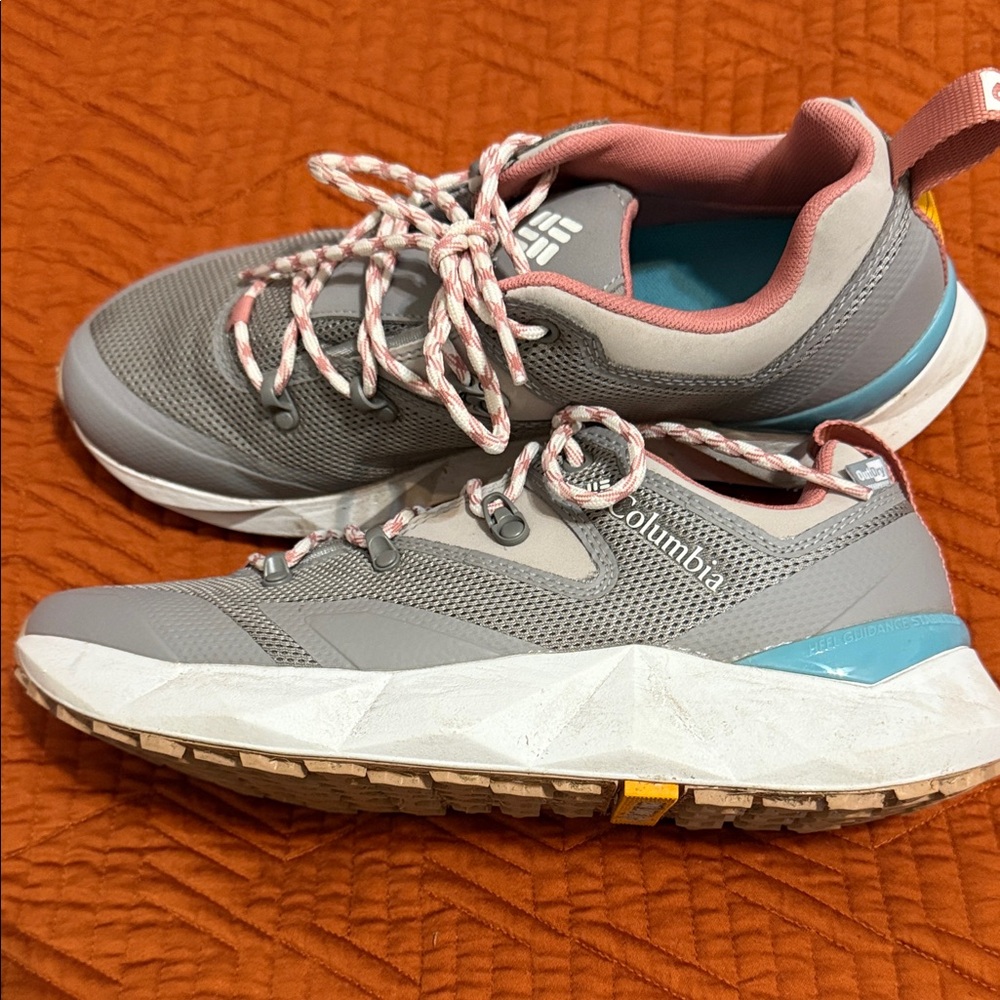 Columbia Women's Facet 60 Low OutdryHiking Shoe